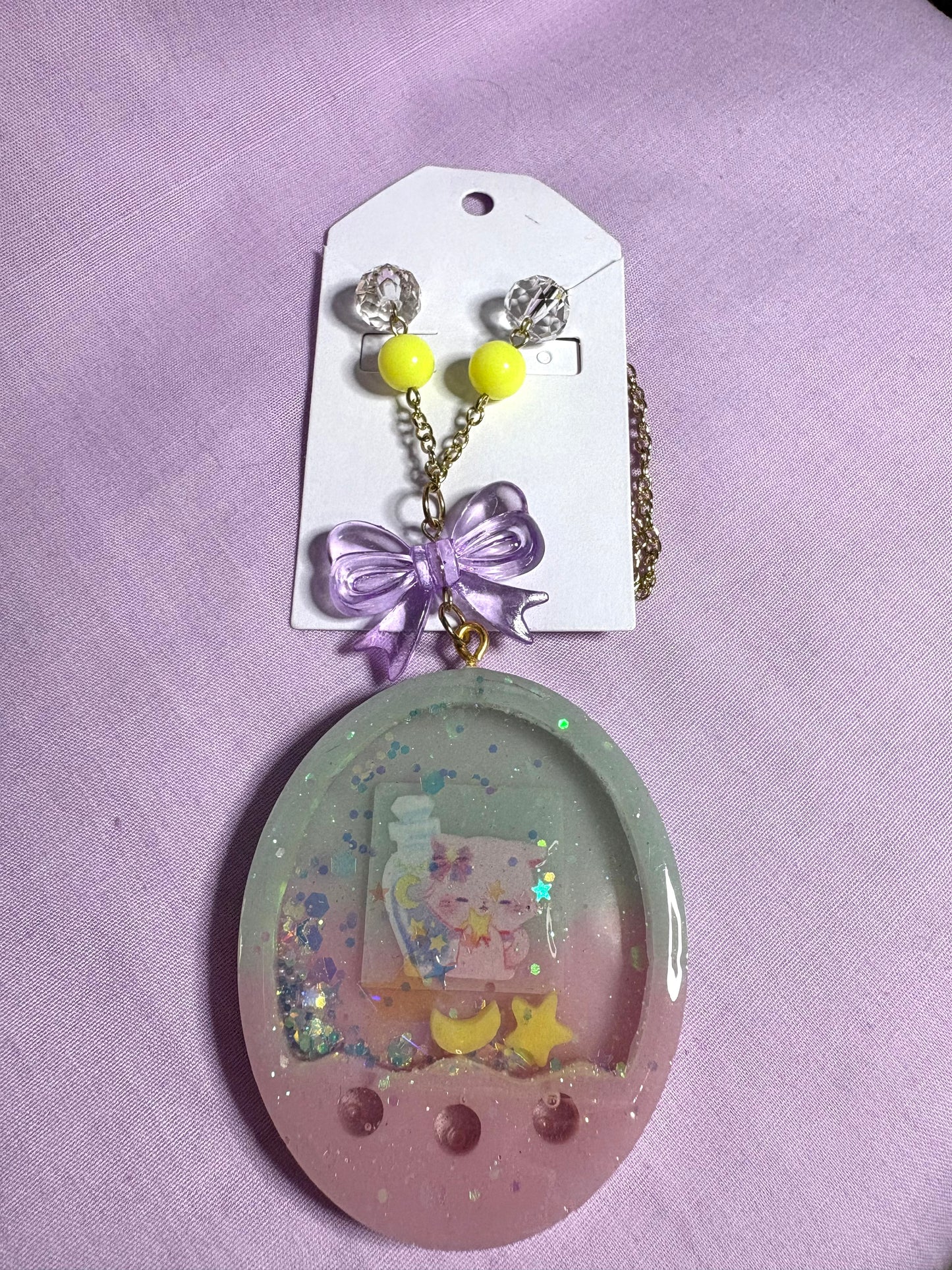 Dreamy cat shaker necklace