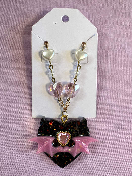 Heart hunter necklace